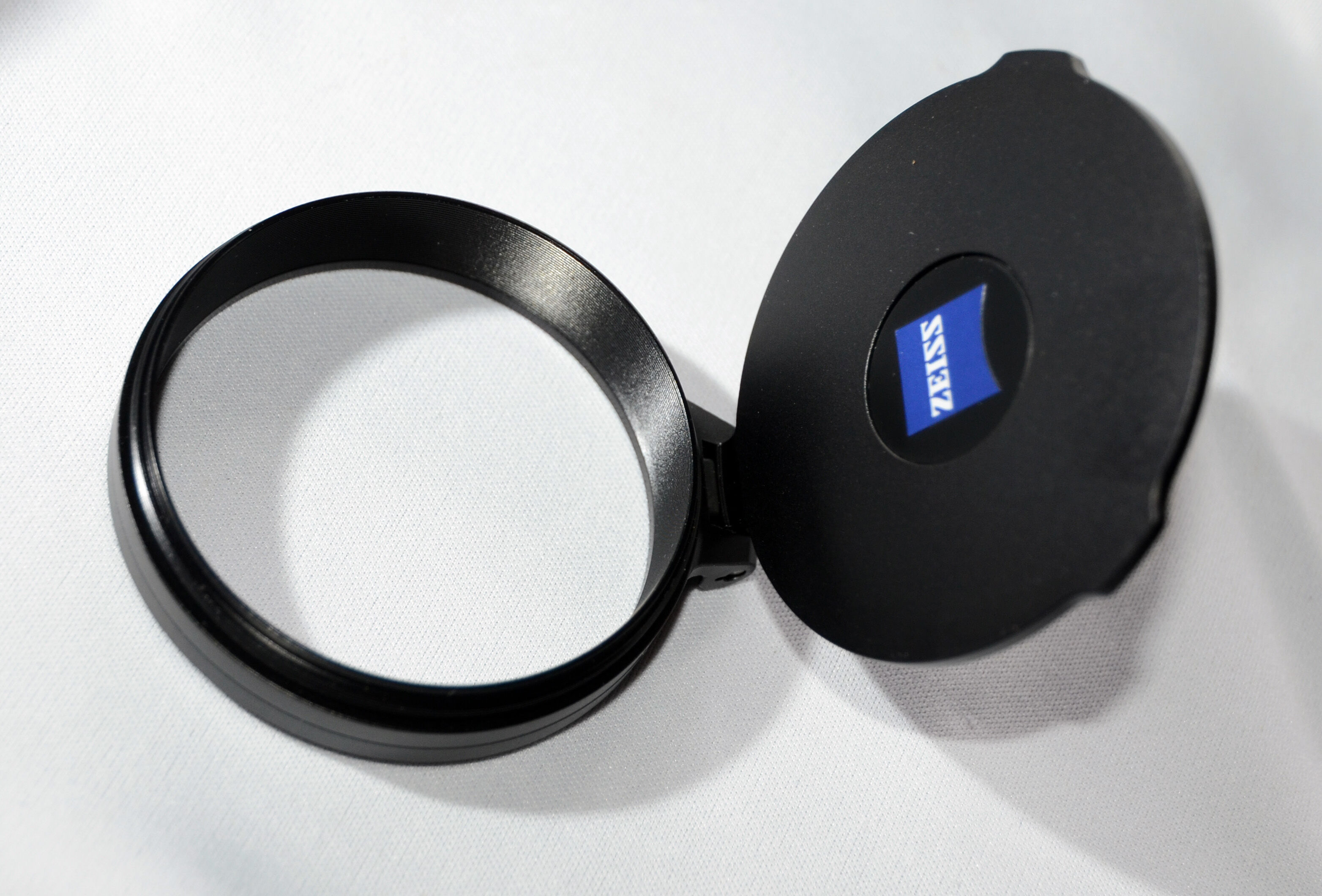 Zeiss Flip Up Cover 56mm